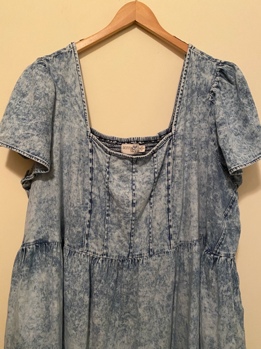 Terra & Sky Light Acid Wash Denim Dress - Picture 4 of 7